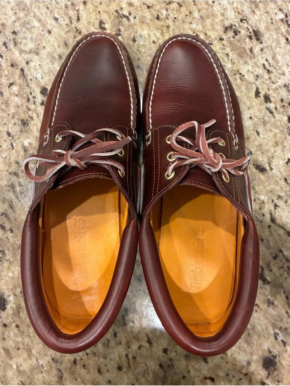 Timberland Men's size 10 Burgundy Leather Classic Boat Shoes
